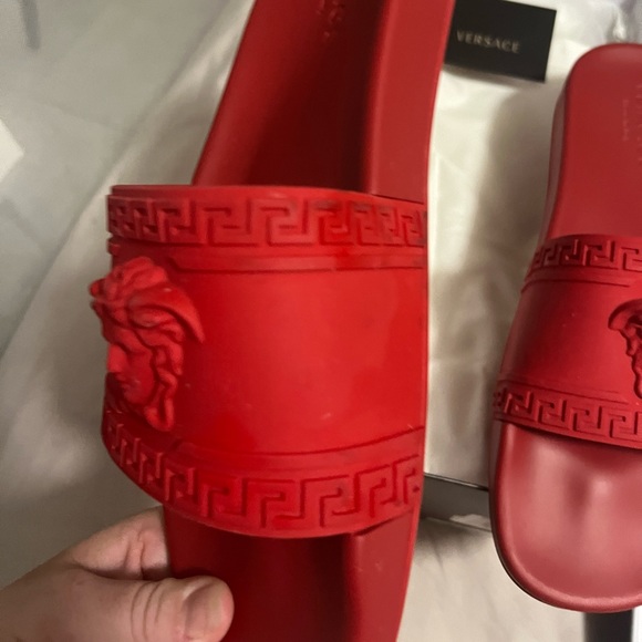 Men’s Versace Slides - Picture 5 of 8